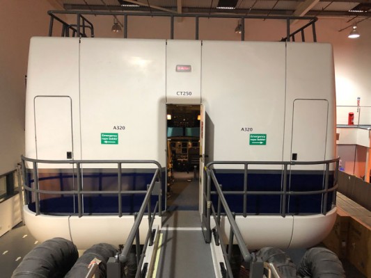 a320weekonesimdoor a320weekonesimdoor